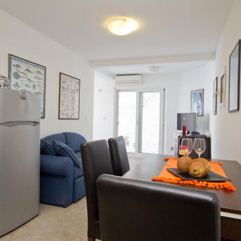 Apartments Dora - One-Bedroom Apartment with Sea View (4 Adults) - 9