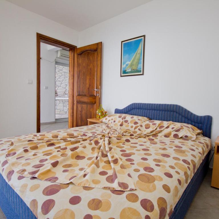 Apartments Dora - One-Bedroom Apartment with Sea View (4 Adults) - 8