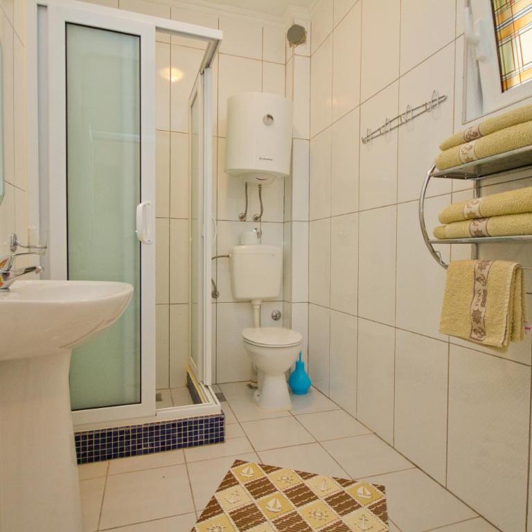 Apartments Dora - One-Bedroom Apartment with Sea View (3 Adults) - 1