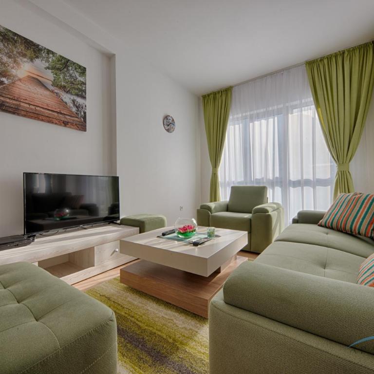 M Apartments - One-Bedroom Apartment - 2