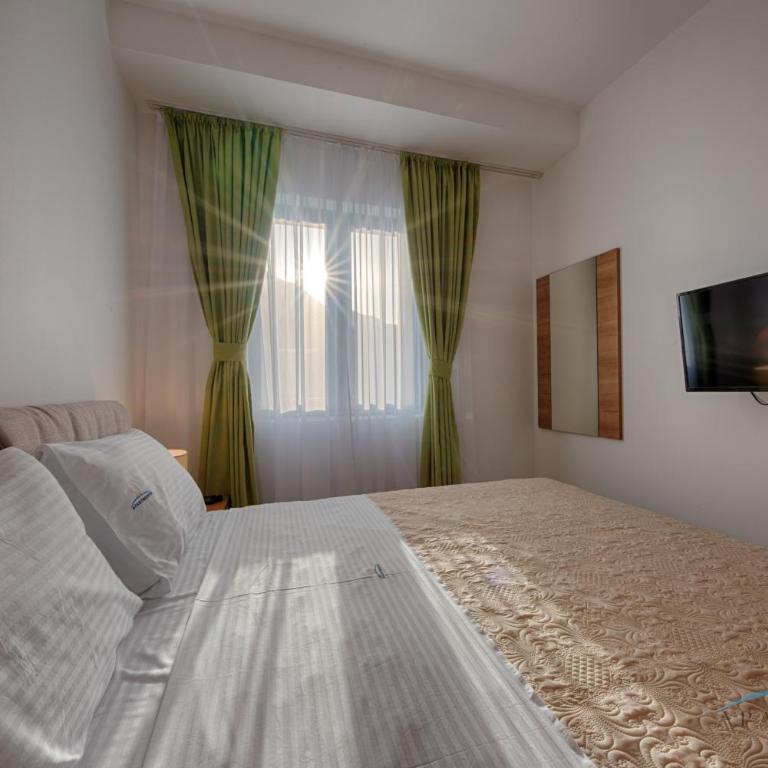 M Apartments - One-Bedroom Apartment - 11