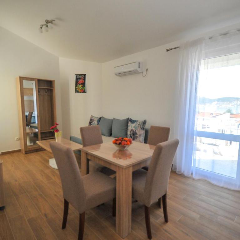 Apartmani Vitic - Apartment with Sea View - 10