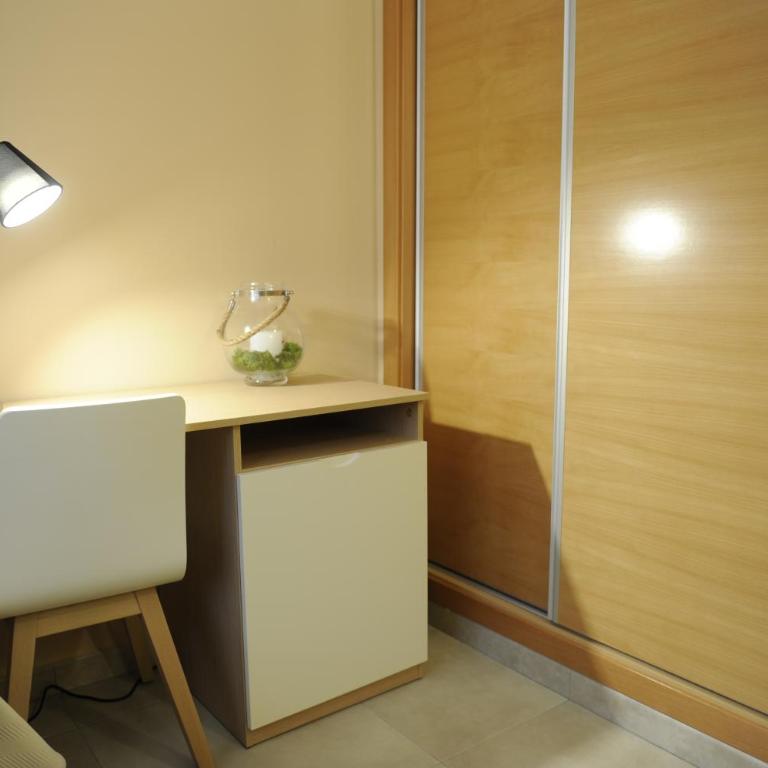 La City Mercado - Single Room - Disability Access - 4