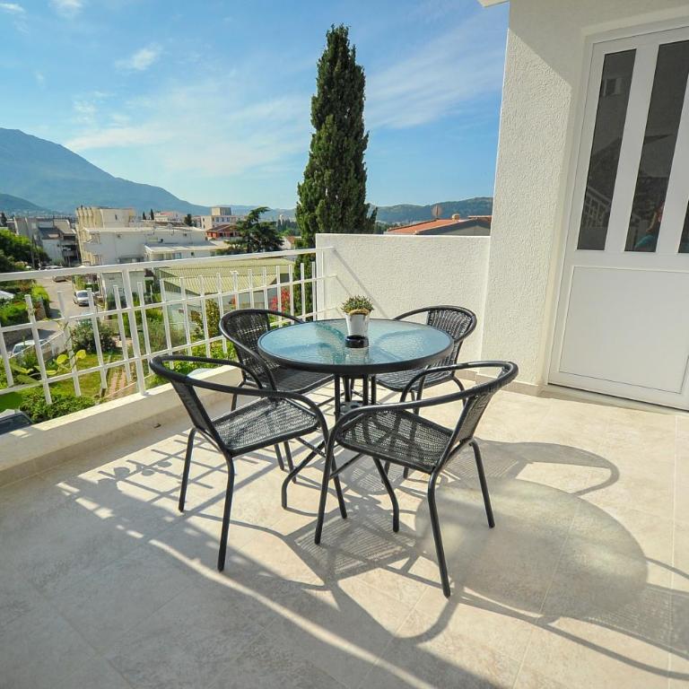 Apartmani Vitic - One-Bedroom Apartment - 5