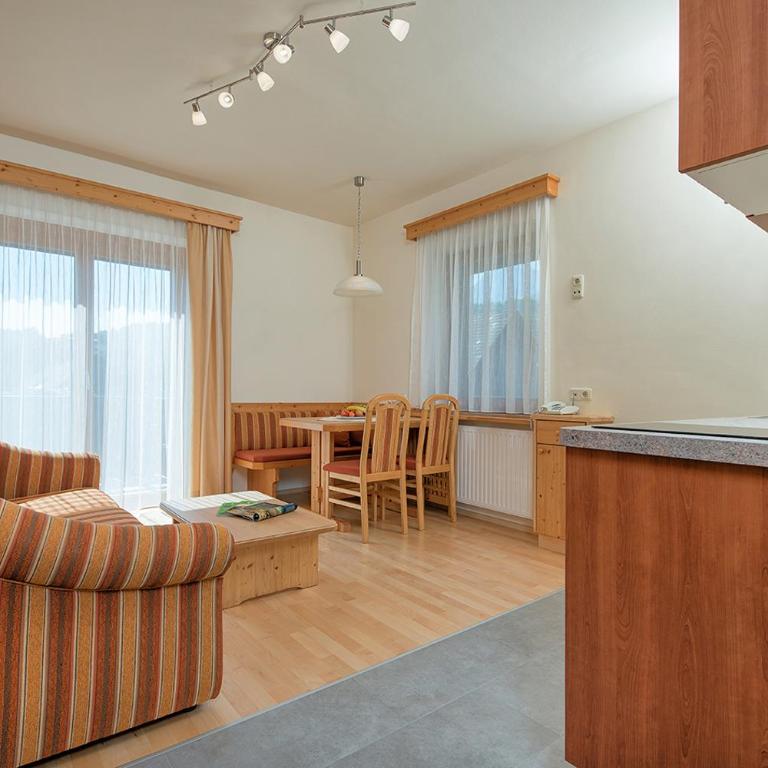 Hubertushof - Apartment mit 1 Schlafzimmer und Balkon - 3