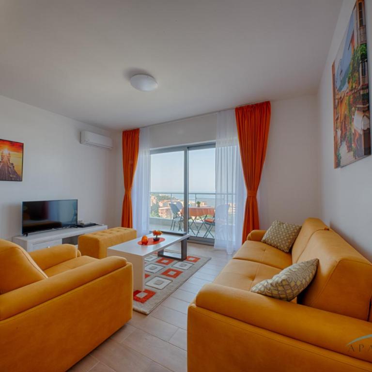 M Apartments - One-Bedroom Apartment - 1