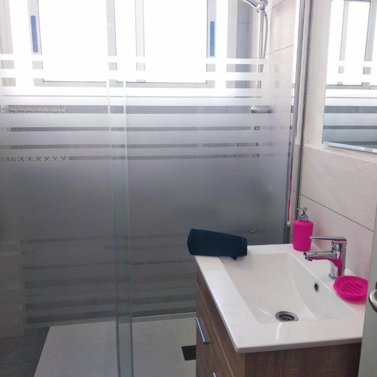 Apartaments Vacations Playa del Ingles - Apartment with Pool View - 10
