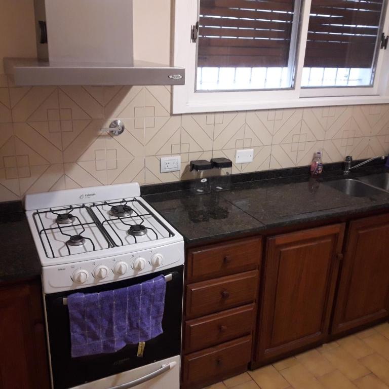Danny ap - Amplio y cómodo - 18 min Aeropuerto - Zona de Restos - Parking - Apartamento de 2 dormitorios - 12