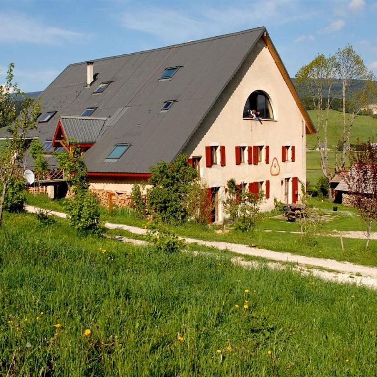 Gîte Les Eymes - Appartement avec Vue sur la Montagne - 2