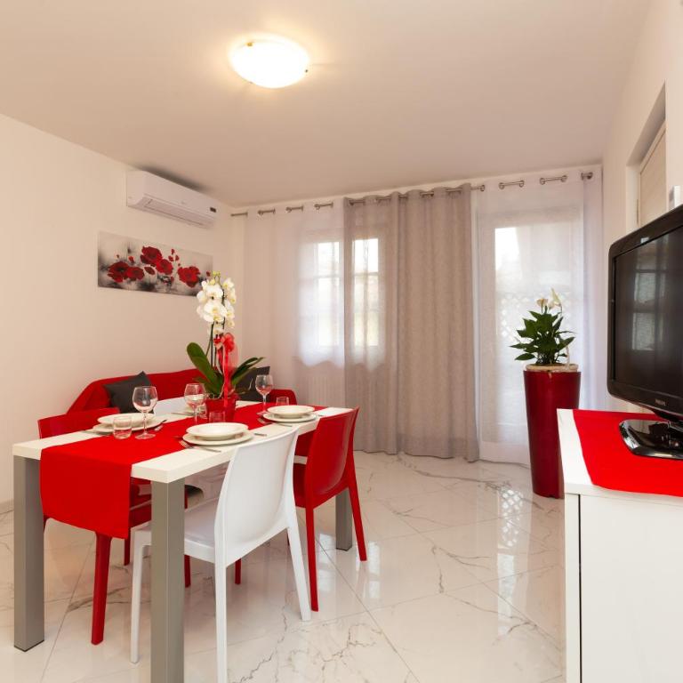 Residenza San Rocco - Appartamento Superior con 2 Camere da Letto e Balcone - 6