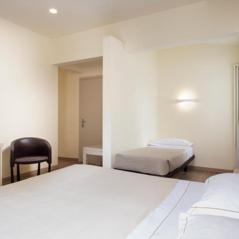 Hotel Grifone Firenze - Meetings & Spa - Camera Tripla Classic - Dependance - 2