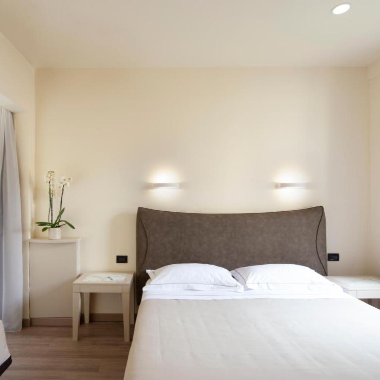 Hotel Grifone Firenze - Meetings & Spa - Camera Tripla Classic - Dependance - 3