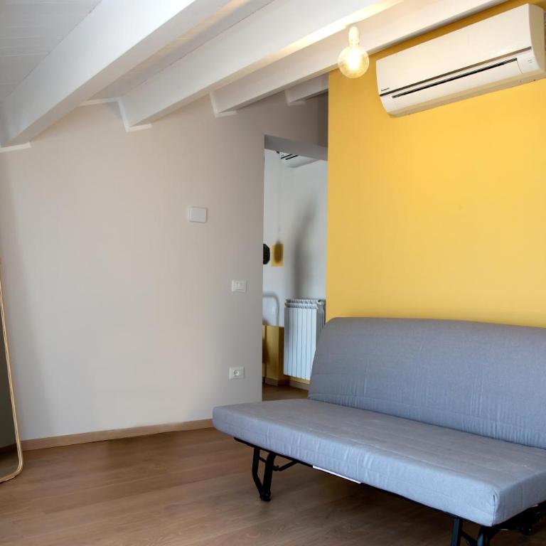 Guest House Nonnolorè - Camera Matrimoniale Deluxe con 1 Letto Supplementare - 3