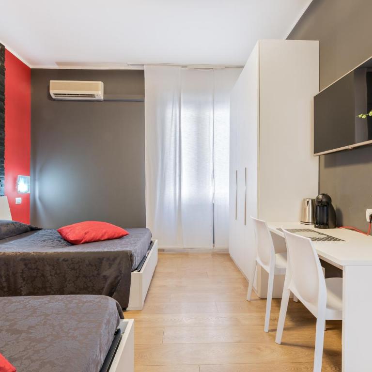 Affittacamere My Home - Camera Comfort Doppia con Letti Singoli - 5