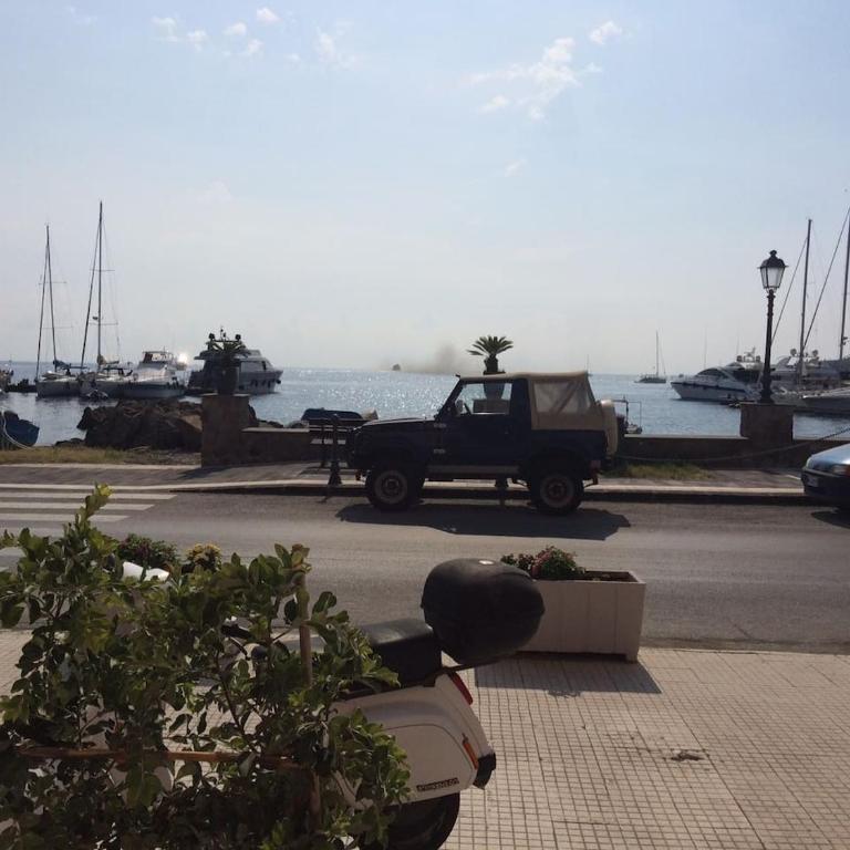 LIPARI by the Port (A) - (Holiday Housing) - Appartamento Monolocale con Vista Mare - 7