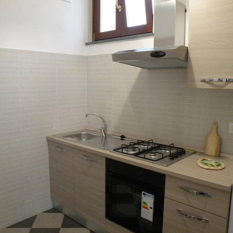 Lipari by the Port (B) - Holiday Housing - Appartamento con Vista Mare - 11