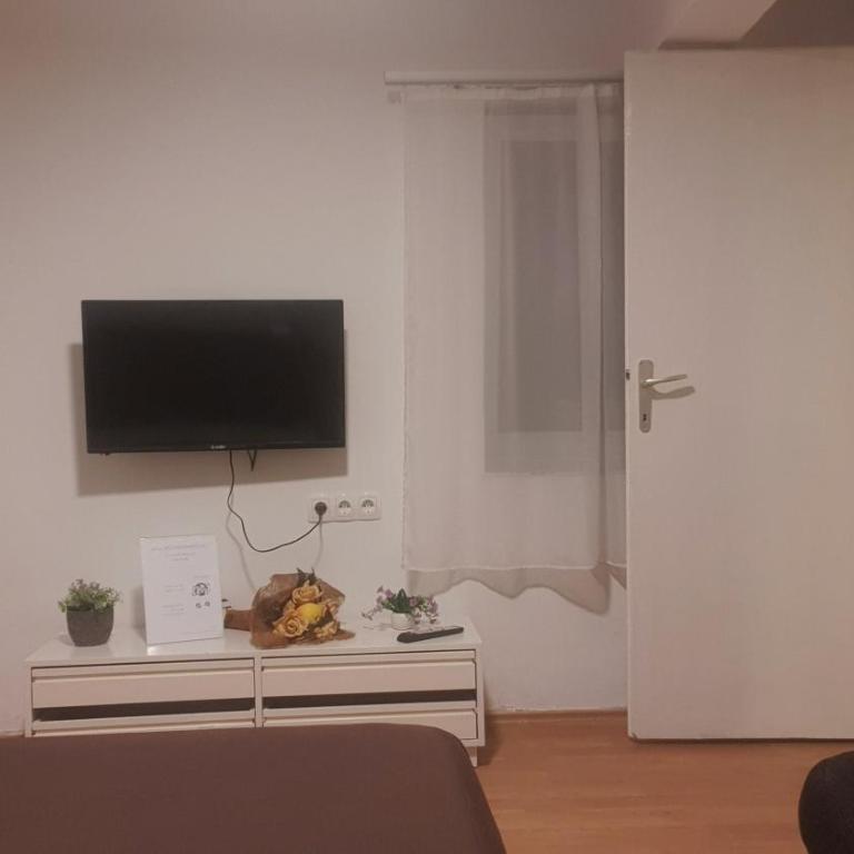 Accommodation Vesa - One-Bedroom Apartment - 2