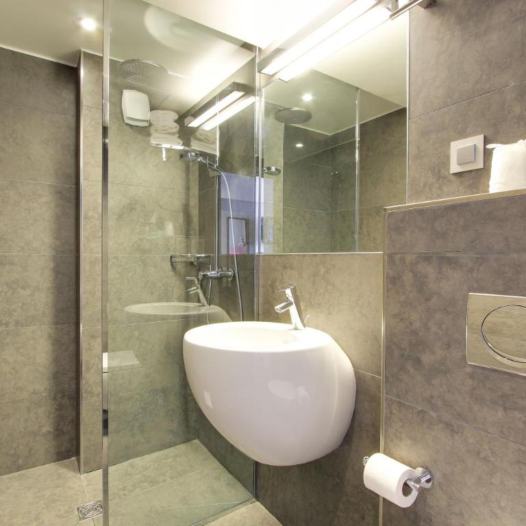 Hotel Alhambra - Chambre Double Confort - 7