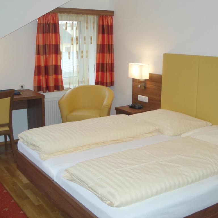 Hotel Almtalerhof - Doppel- oder Zweibettzimmer - 6