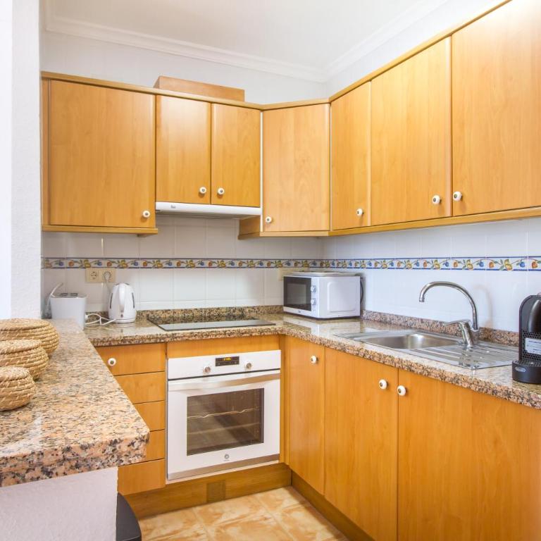 Robertapartments - Apartamento con vistas a las montañas - 10