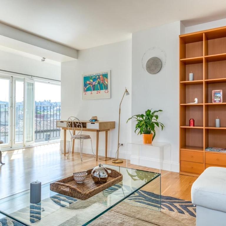 Wine Loft, Terrasse et Vue extraordinaire sur la cité médiévale - Apartamento Ático - 13