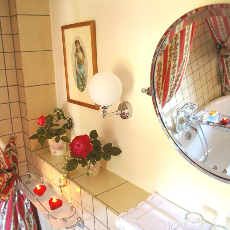 Hannas ALPENGRUSS Apartment & Zimmer - Apartment mit Balkon - 14