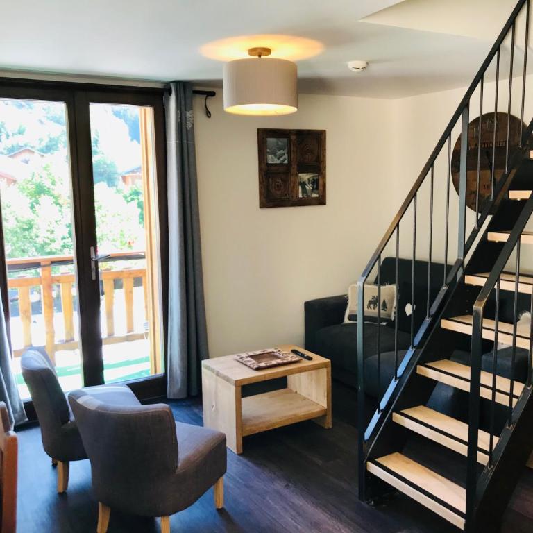 Logis Hôtel Les Ancolies - Suite avec Balcon - 4
