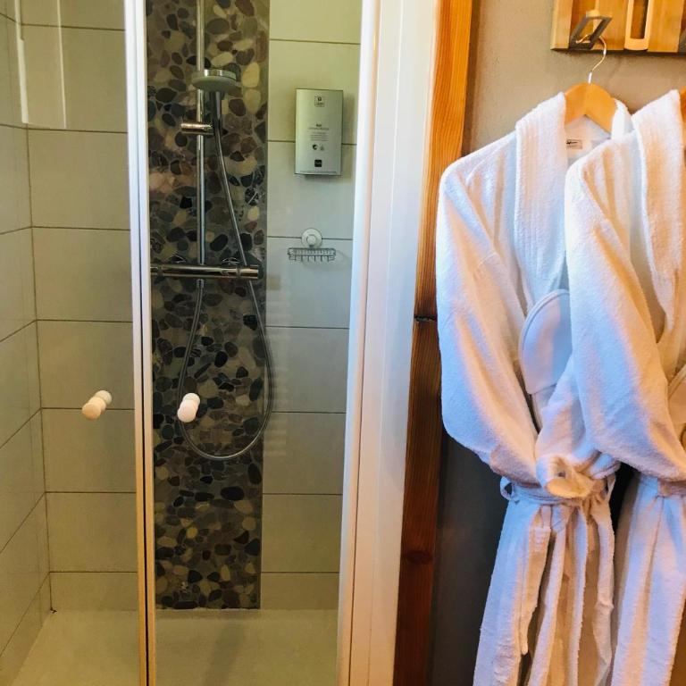 Logis Hôtel Les Ancolies - Chambre Quadruple - 2
