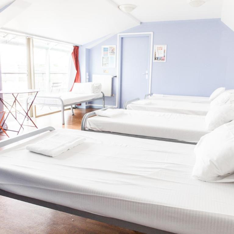 St Christopher's Paris - Canal - Lit dans un Dortoir de 6 Lits avec Salle de Bains Privative - 1