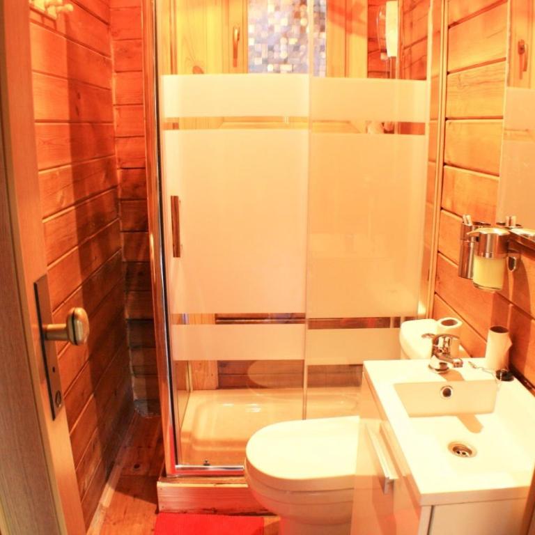 Casa de madera - Casa de 3 dormitorios - 8