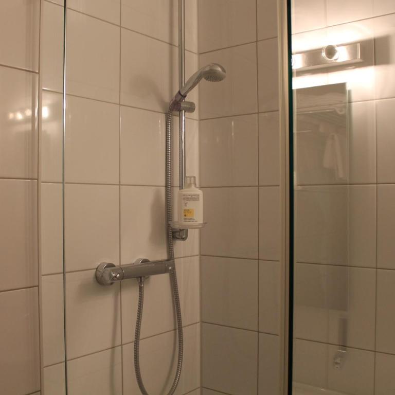 Hotel am Viktualienmarkt - Vierbettzimmer - 10