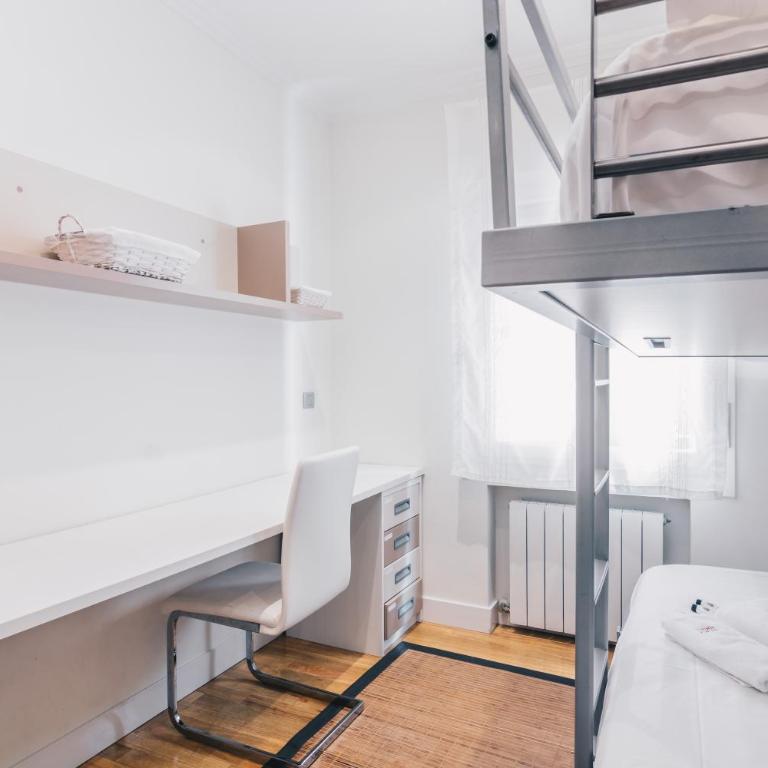 Nerbioi apartment by People Rentals - Three-Bedroom Apartment - 13