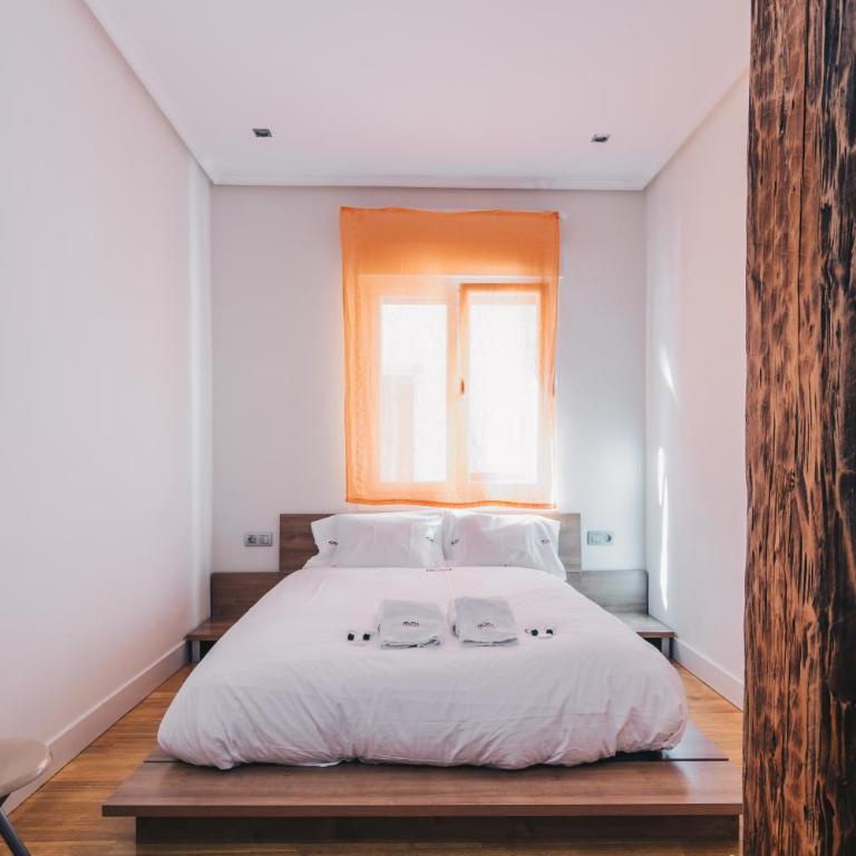 Nerbioi apartment by People Rentals - Three-Bedroom Apartment - 7