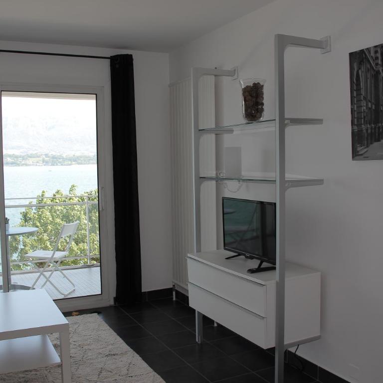 DEPAYSEMENT AU BORD DU LAC - Appartement - Vue sur Lac - 9