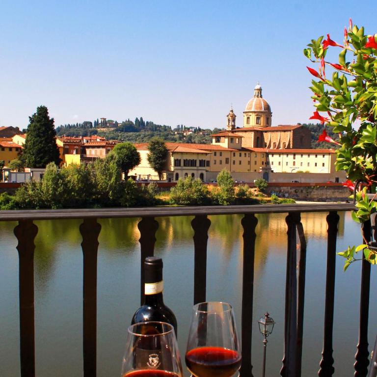 Residenza Vespucci - Camera Luxury Matrimoniale/Doppia con Letti Singoli con Balcone e Vista Fiume - 18