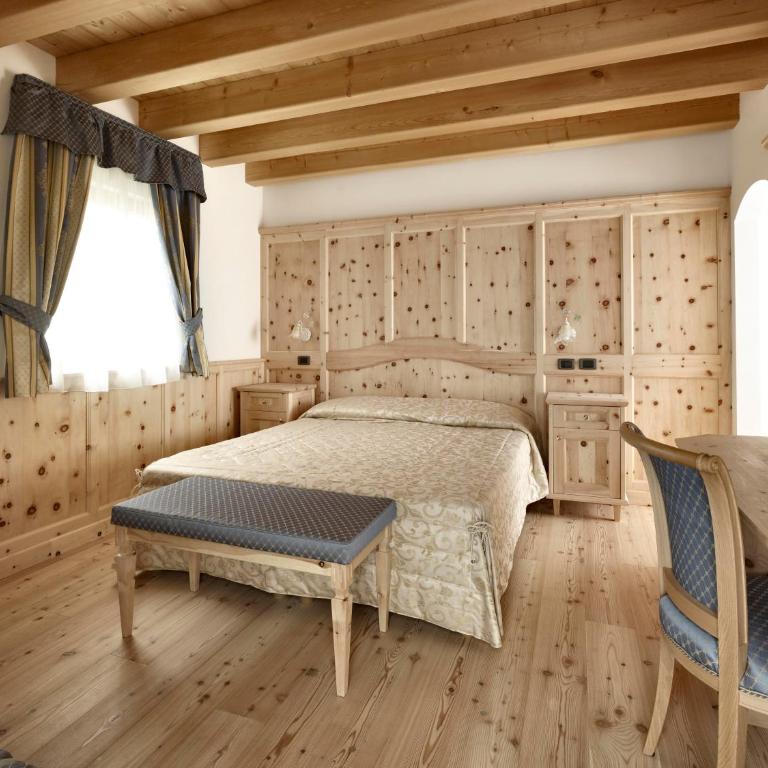 Agriturismo Ai Castioni - Deluxe Doppel-/Zweibettzimmer mit Seeblick - 1