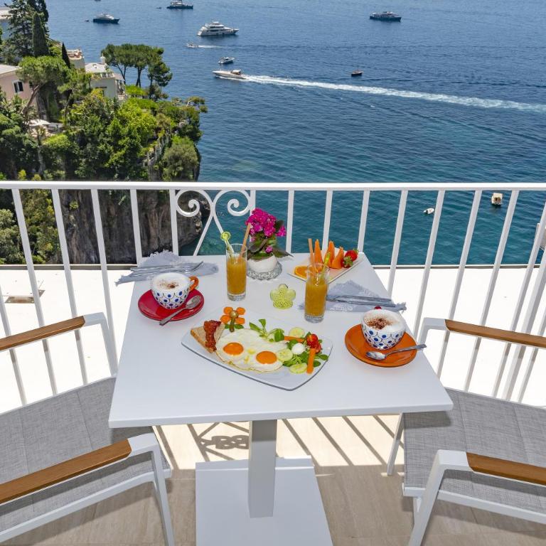 Villa Nina - Camera Matrimoniale con Balcone e Vista Mare - 10