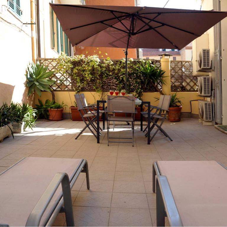 GIARDINO IN CITTA; CENTRALISSIMO - Appartamento con 2 Camere da Letto - 15