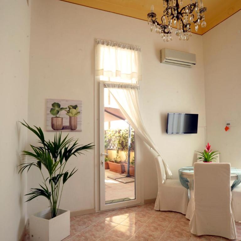 GIARDINO IN CITTA; CENTRALISSIMO - Appartamento con 2 Camere da Letto - 27