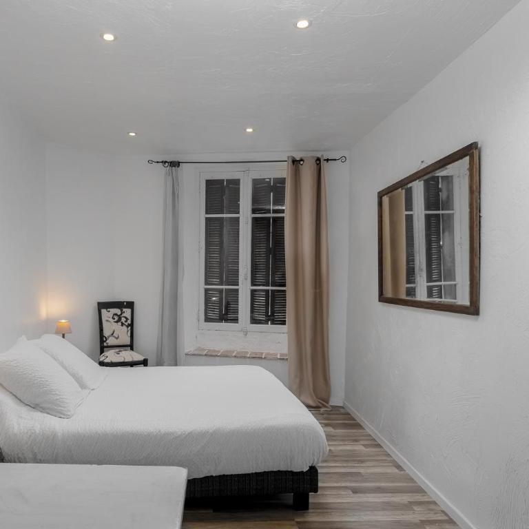 Maison Carles BnB - Suite Classique - Vue sur Rue - 2