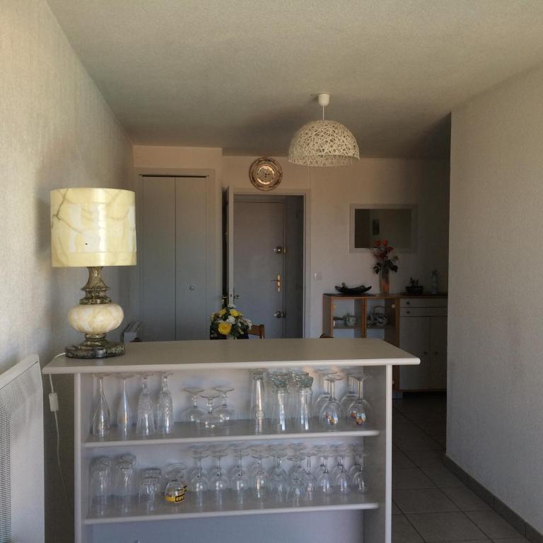 APPARTEMENT AVEC PISCINE - Appartement - Vue sur Piscine - 4