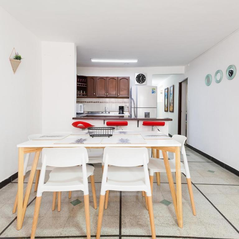 Apartamentos Amoblados JG de la 70 - Apartment - 15