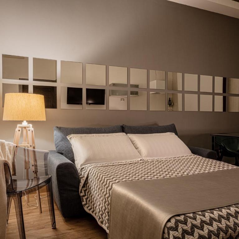 231 Suite Via Roma - Suite Deluxe con Vasca Idromassaggio - 3