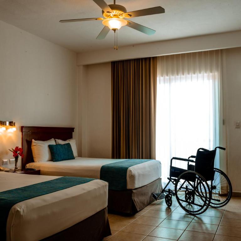Mesón de la Luna Hotel & Spa - Superior Deluxe Room with Mini Refrigerator and Garden View, 2 double beds - 3