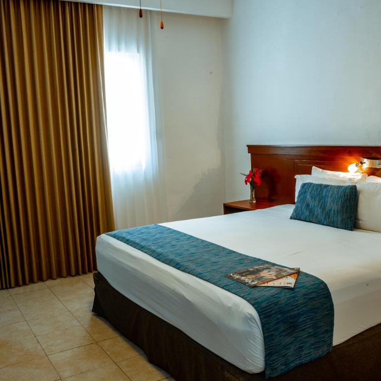 Mesón de la Luna Hotel & Spa - Standard Double Room - 3
