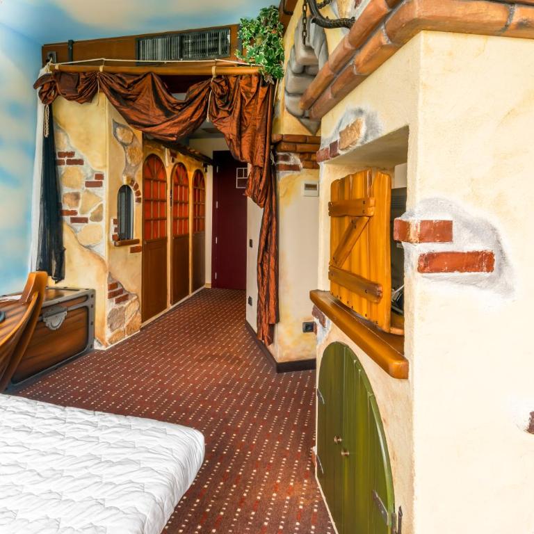 Grand Hotel Mattei - Camera Familiare Tematica - 4