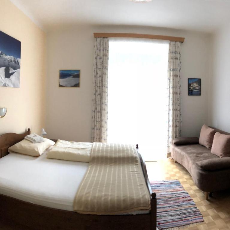 Villa Talheim - Apartment mit 3 Schlafzimmern und Bergblick - 10