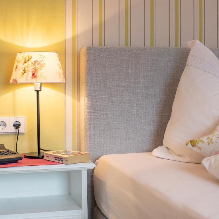 Boutique Hotel Martha - Classic Doppelzimmer mit Balkon - 2