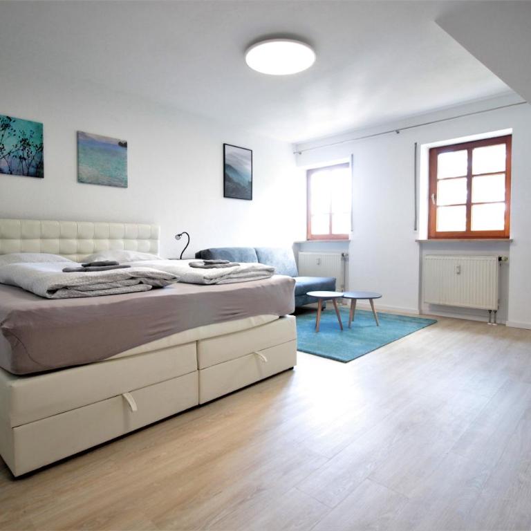City Apartment - Old Main Bridge, own garage parking space - Apartment mit 1 Schlafzimmer - 11