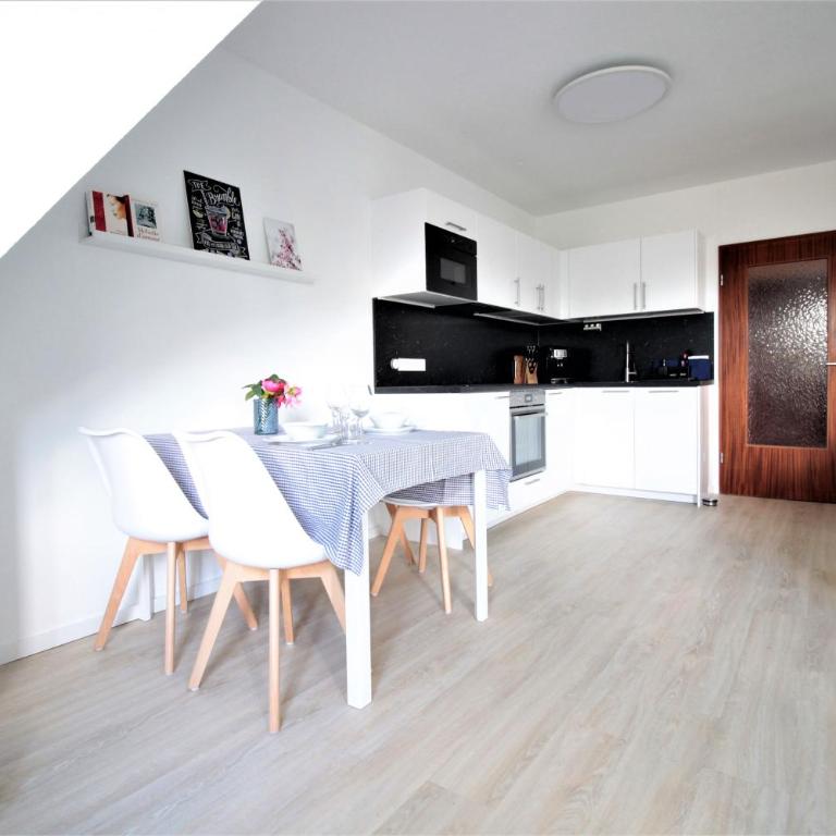 City Apartment - Old Main Bridge, own garage parking space - Apartment mit 1 Schlafzimmer - 16